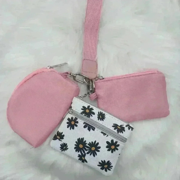Triple Power pouches Wristlets - Picture 1 of 8